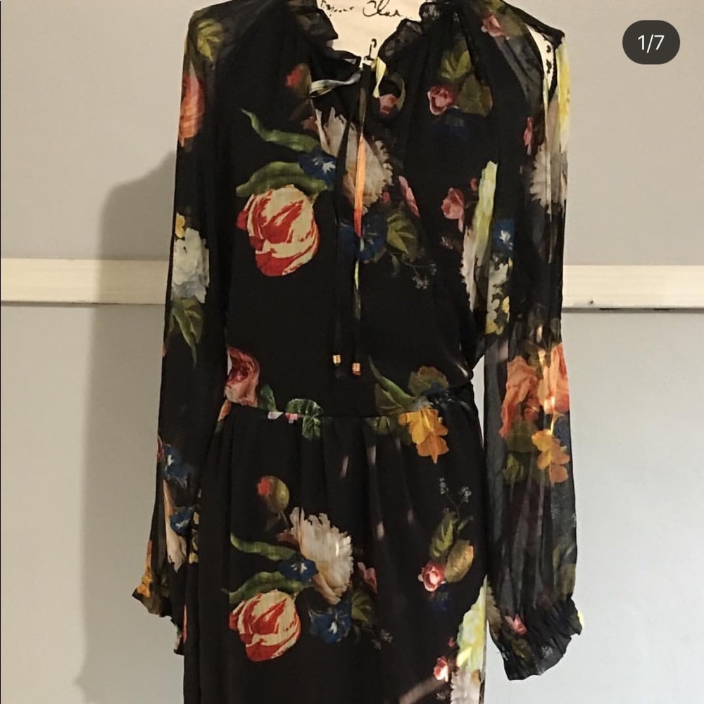 Floral Long Sleeve Dress 👗